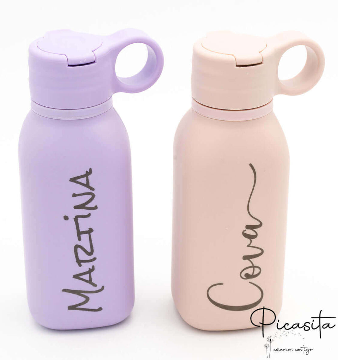 Botella de silicona personalizada en tonos pastel con nombre grabado para niños