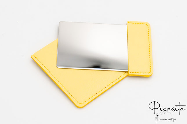 Rechteckiger Spiegel aus Stahl und PU-Leder