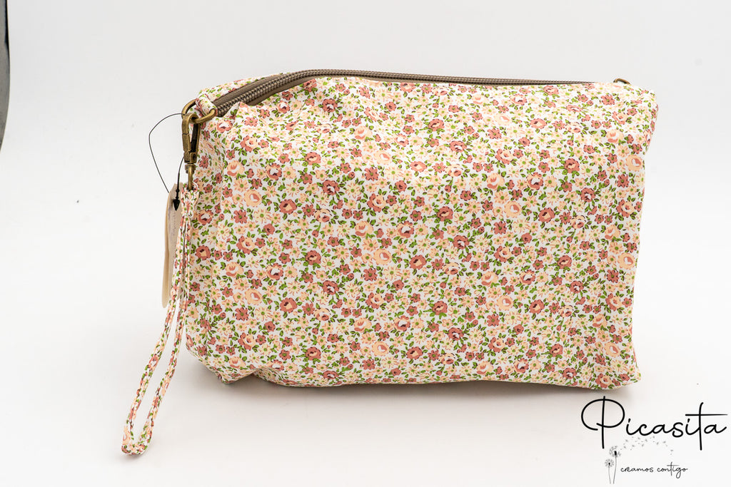 Personalisierte Tasche mit Kulturbeutel